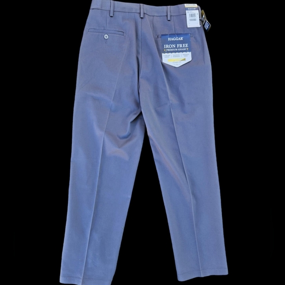 Haggar Men’s Classic Pleated Khaki Pants - Dark Grey, 32W x 30L, New with Tags - Picture 2 of 4